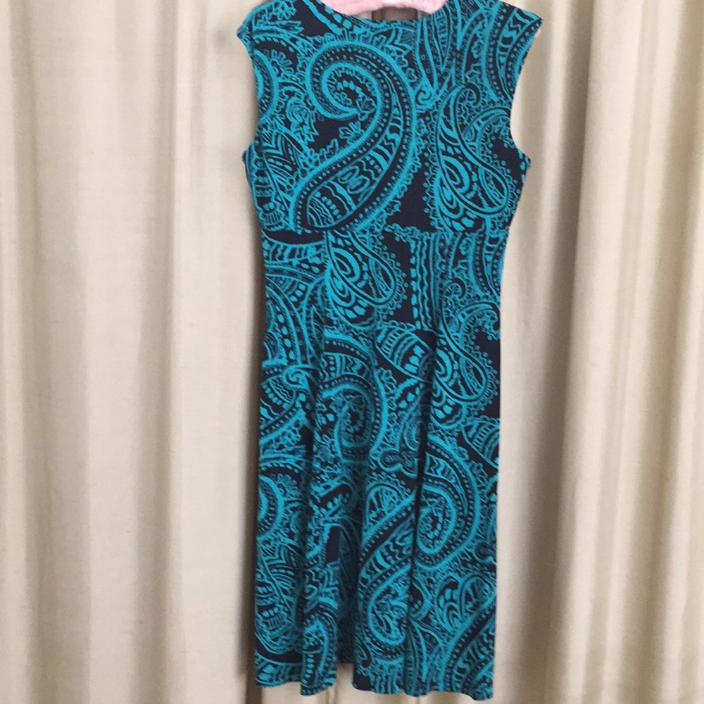 Dress - Picture 4 of 4